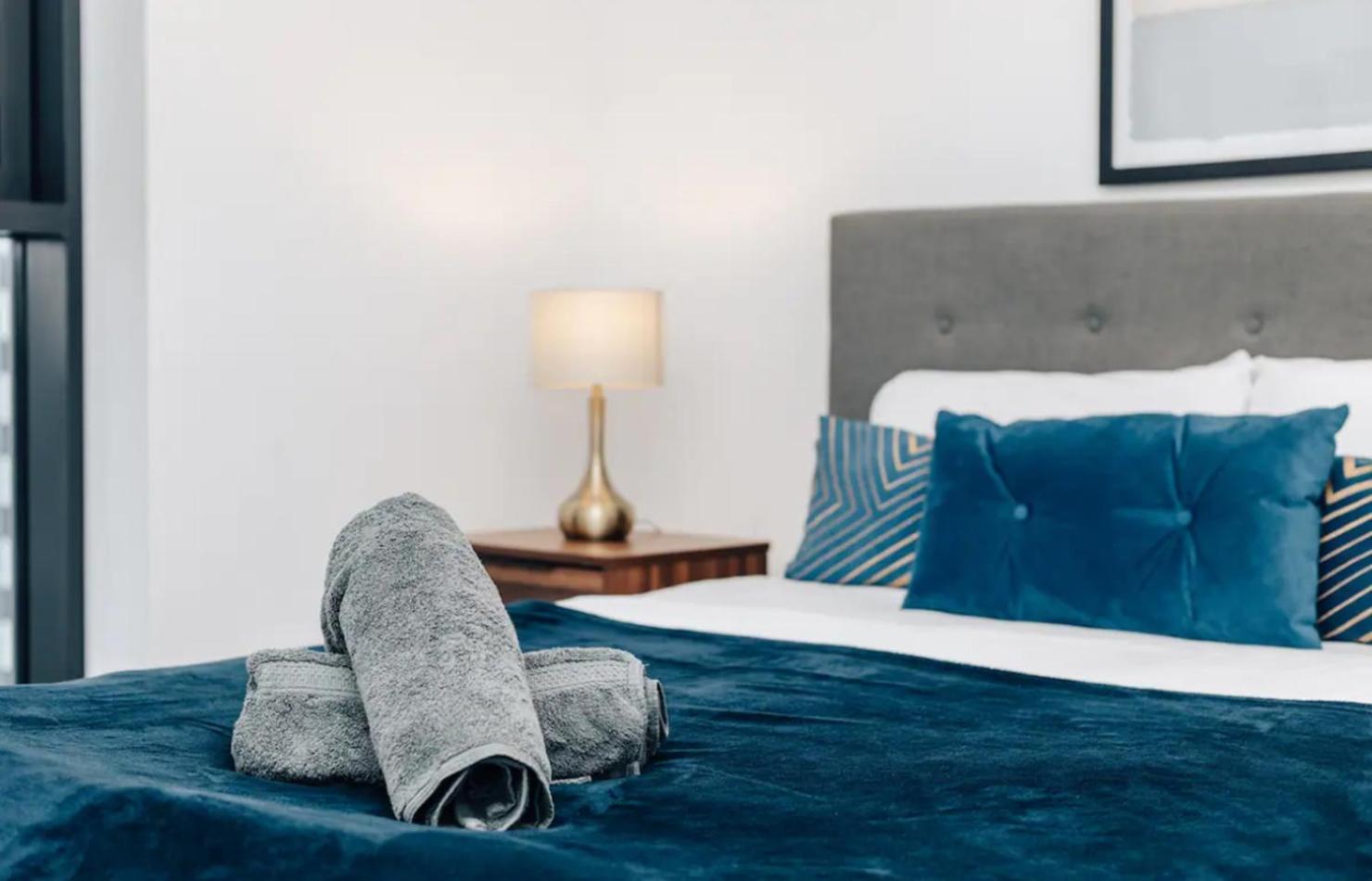 Luxury 2 Bedroom Apartment, Broad Street Birmingham Eksteriør bilde
