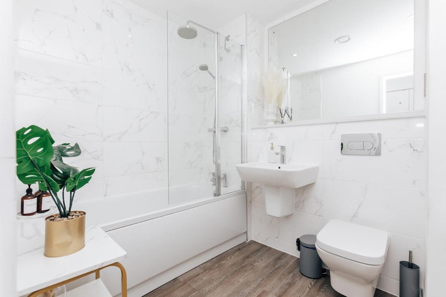 Luxury 2 Bedroom Apartment, Broad Street Birmingham Eksteriør bilde