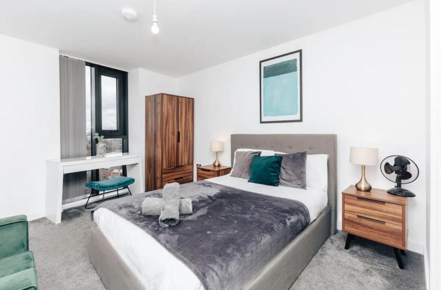 Luxury 2 Bedroom Apartment, Broad Street Birmingham Eksteriør bilde